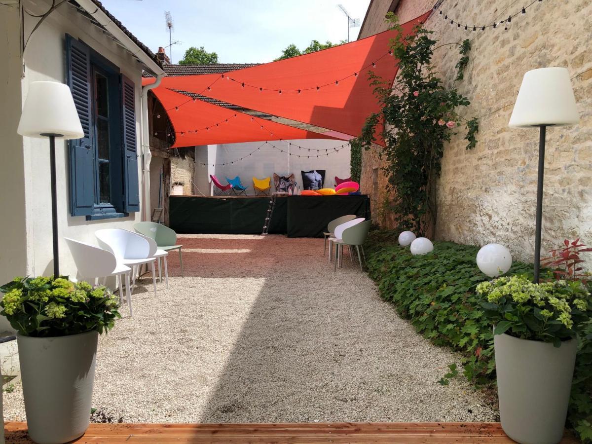 La Maison Des Amis Nuits Exteriér fotografie