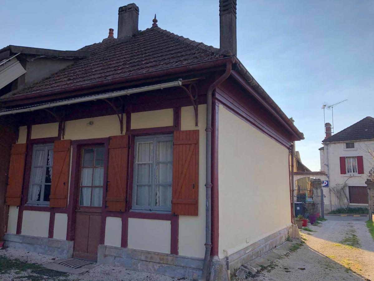 La Maison Des Amis Nuits Exteriér fotografie
